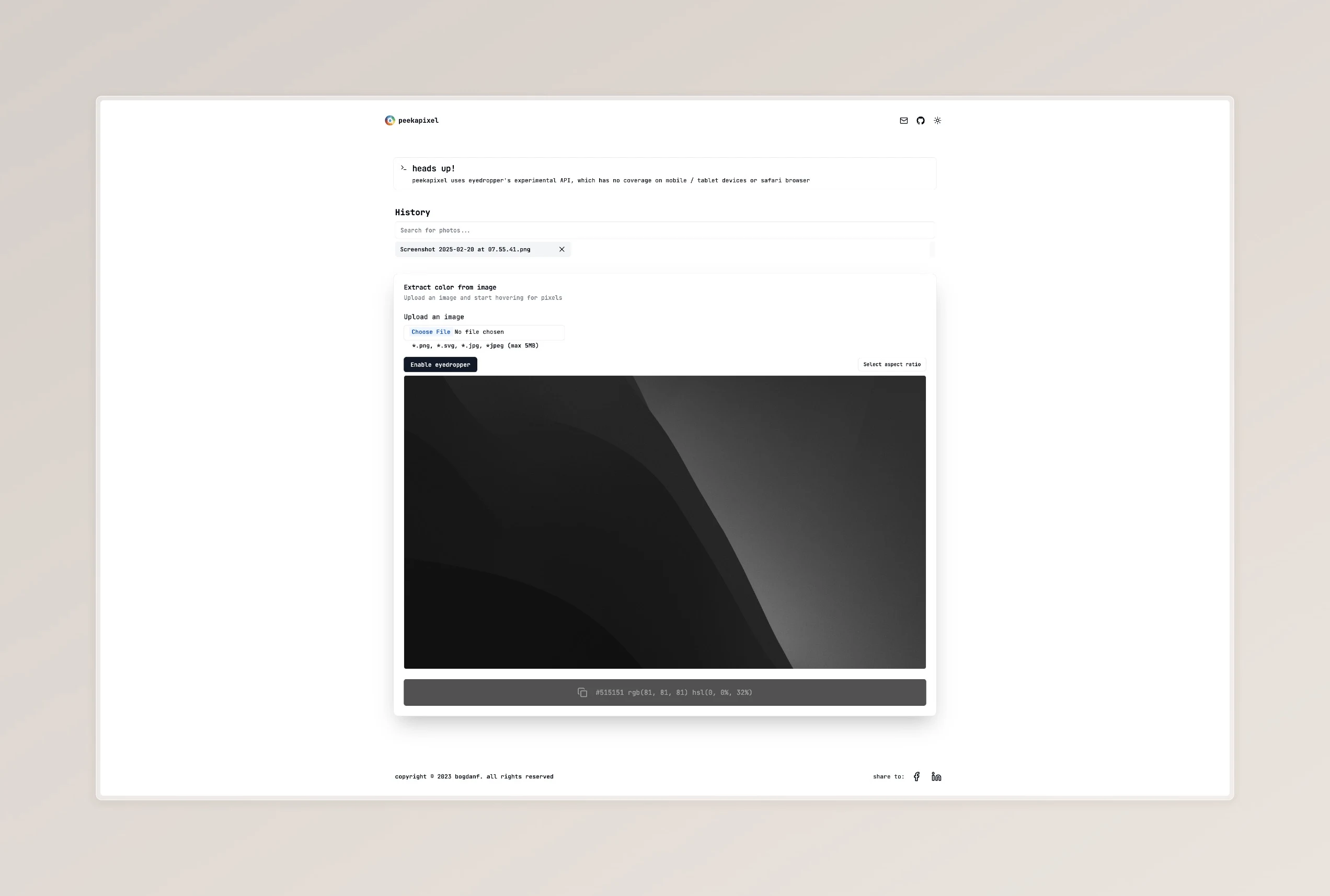 peekapixel